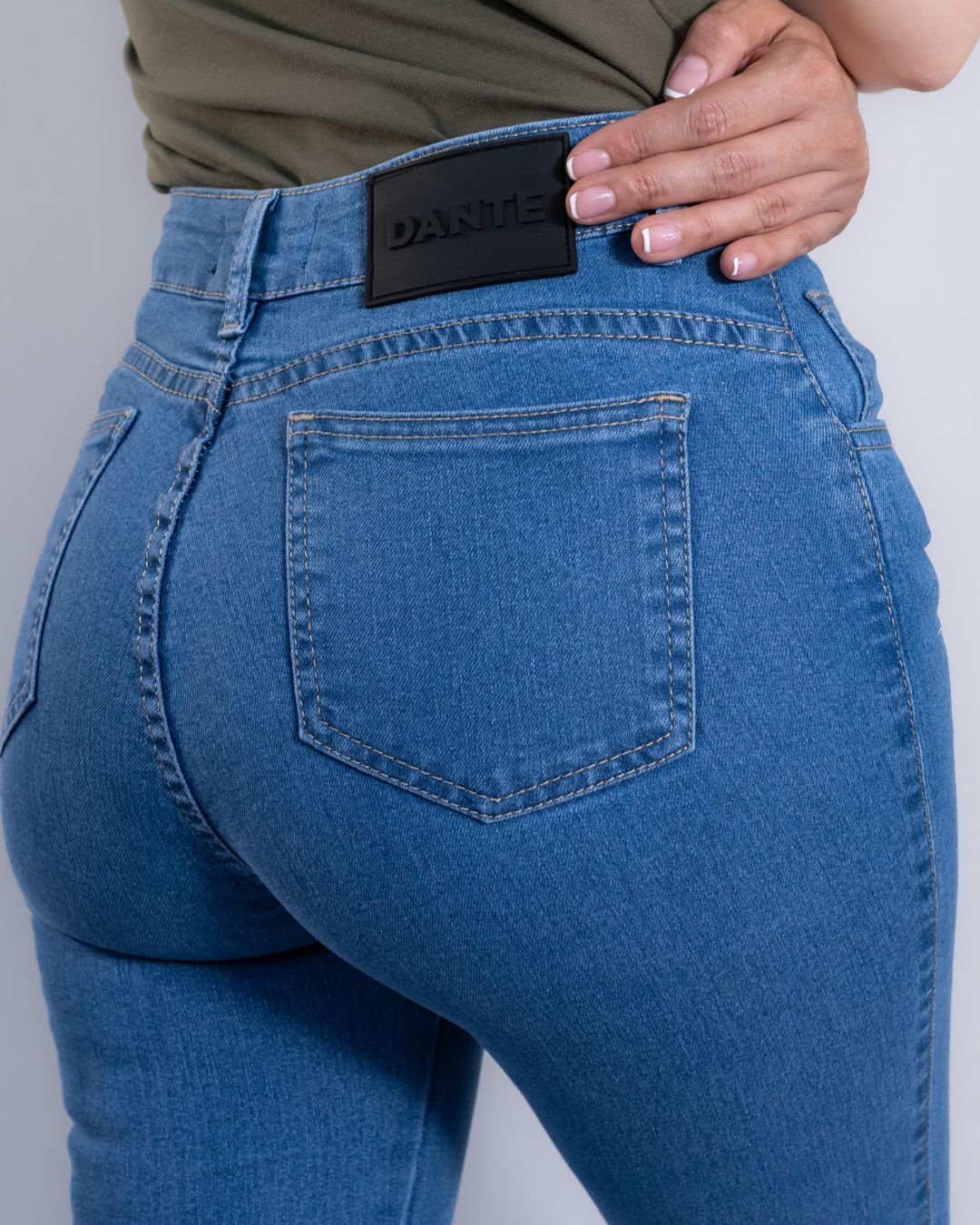 Jean Elastico Bota Campana Azul Claro