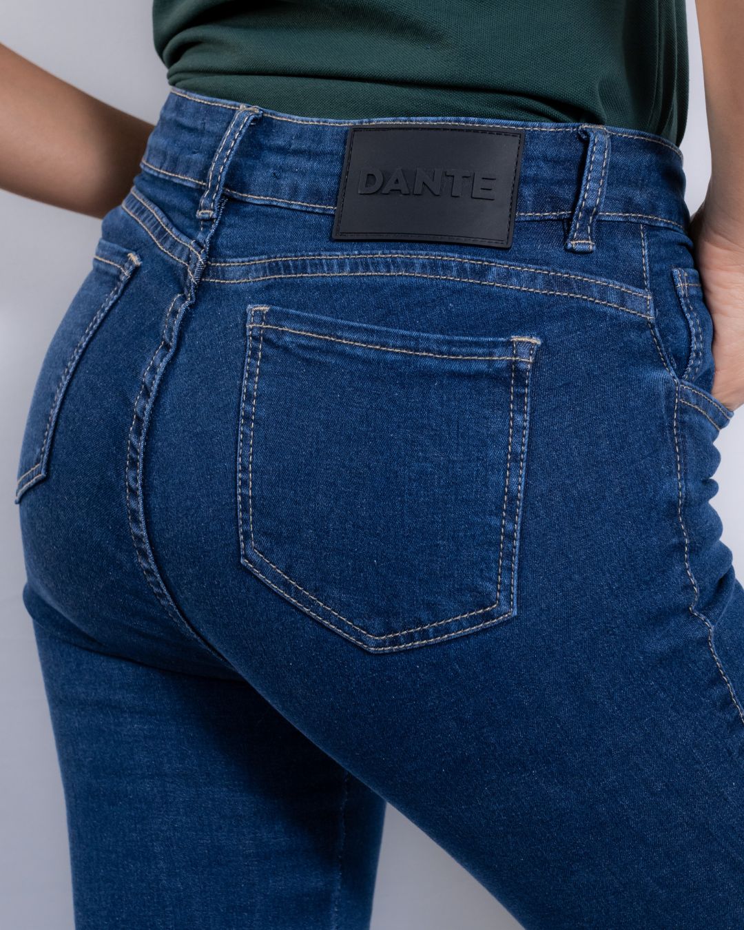 Jean Elastico Skinny Azul Navy