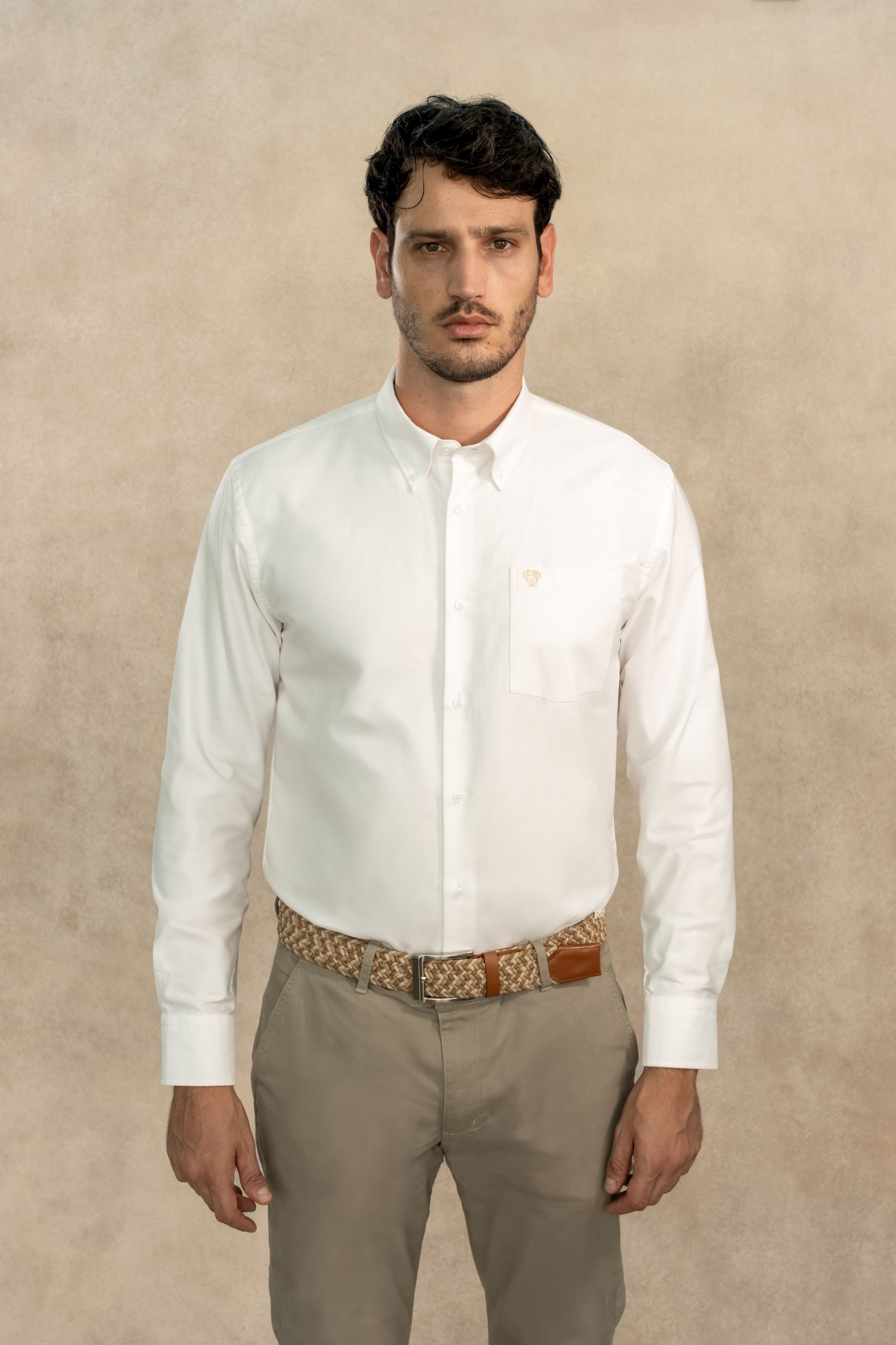 Camisa Antimanchas Oxford Blanca con Bolsillo Logo Contraste - Talla Regular