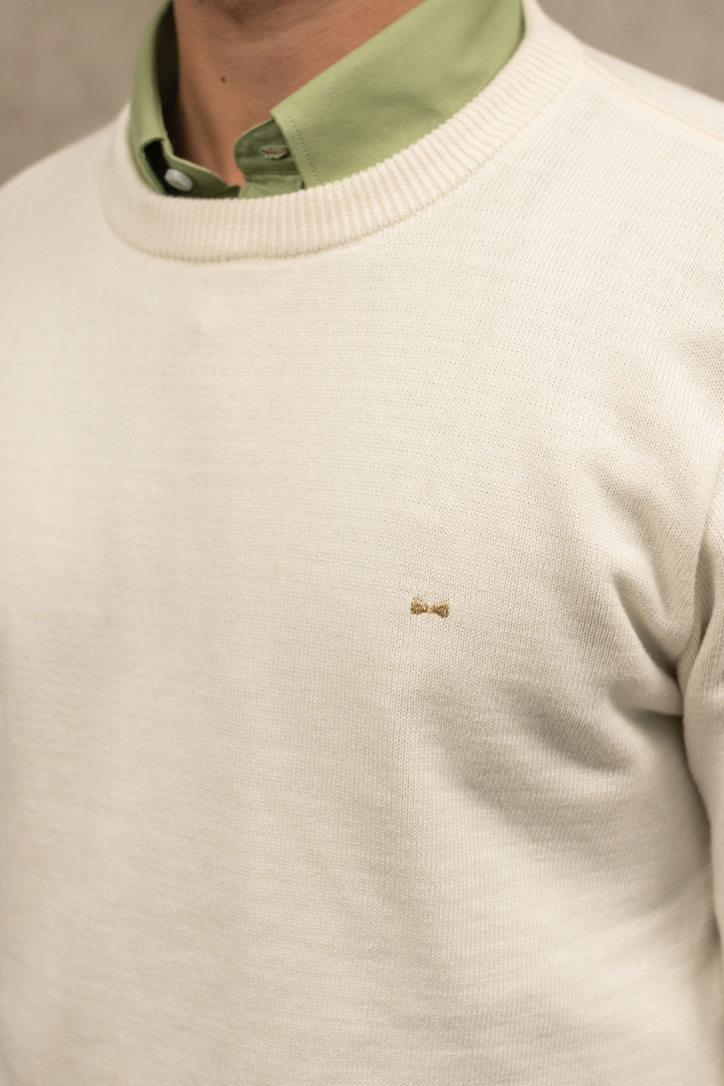 Sueter Algodon Peinado Cuello Redondo Marfil