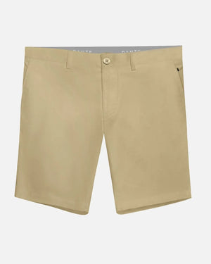 Bermuda performance antimanchas Taupé para hombre marca DANTE tallaje regular fit mockup1