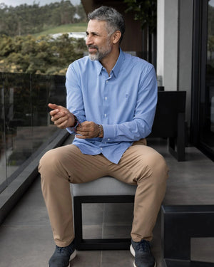 Camisa Performance rayas azul oscuro para hombre marca DANTE tallaje regular fit foto yepes