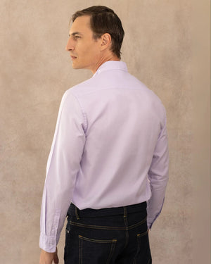 Camisa antimanchas Oxford lila marca DANTE para hombre regular fit foto espalda