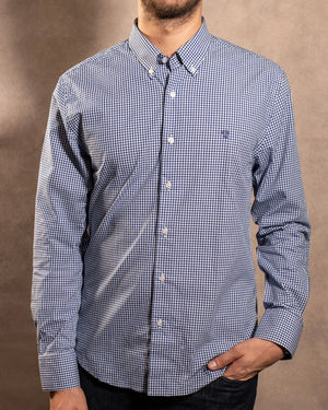 Camisa antimanchas Popelina Cuadros Azul Oscuro Berna para hombre marca DANTE tallaje regular fit foto modelo