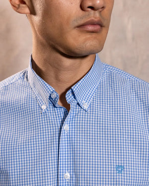 Camisa antimanchas Popelina Cuadros azul Claro para hombre marca DANTE tallaje regular fit foto logo