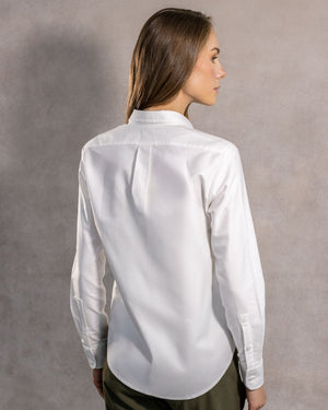Camisa antimanchas tela algodon Oxford color blanco logo verde menta para mujer marca regular fit DANTE foto espalda