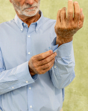 Camisa antimanchas tela algodon popelina cuadro color azul claro para hombre marca regular fit DANTE foto manga