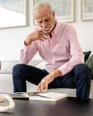 Camisa antimanchas tela algodon popelina rayas color rosado para hombre marca regular fit DANTE foto modelo 3
