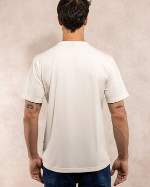 Camiseta antimanchas ivory para hombre talla regular algodón peruano marca DANTE foto espalda