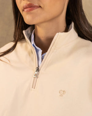 Halfzip Paris Antimanchas marfil para mujer marca DANTE tallaje regular fit foto logo