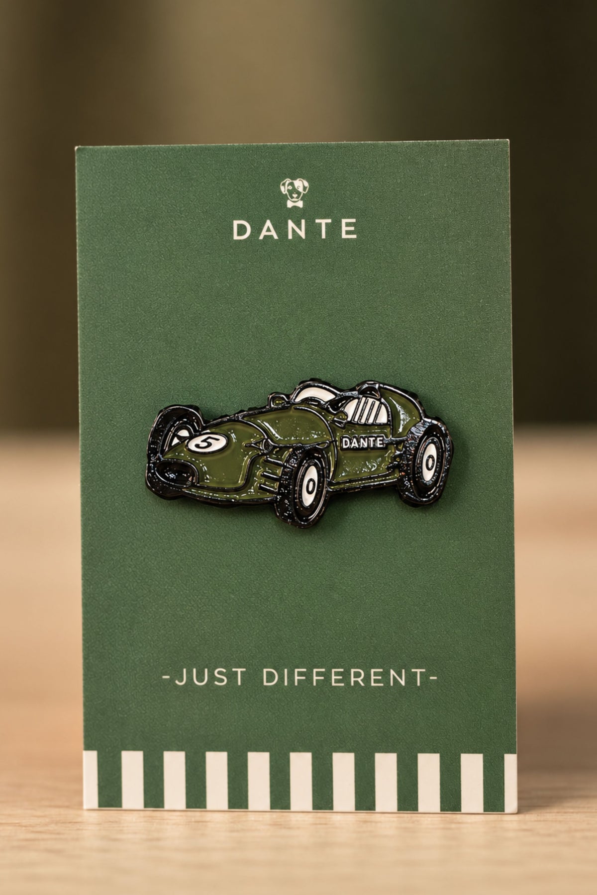 Pin carro antiguo DANTE