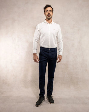 Pantalón elástico chino color azul navy para hombre corte regular marca DANTE foto lejos
