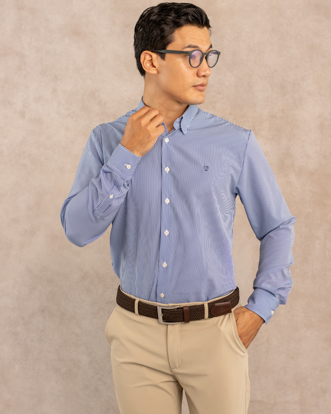 Camisas de Popelina: La Elección del Hombre Elegante que No Compromete Tecnología