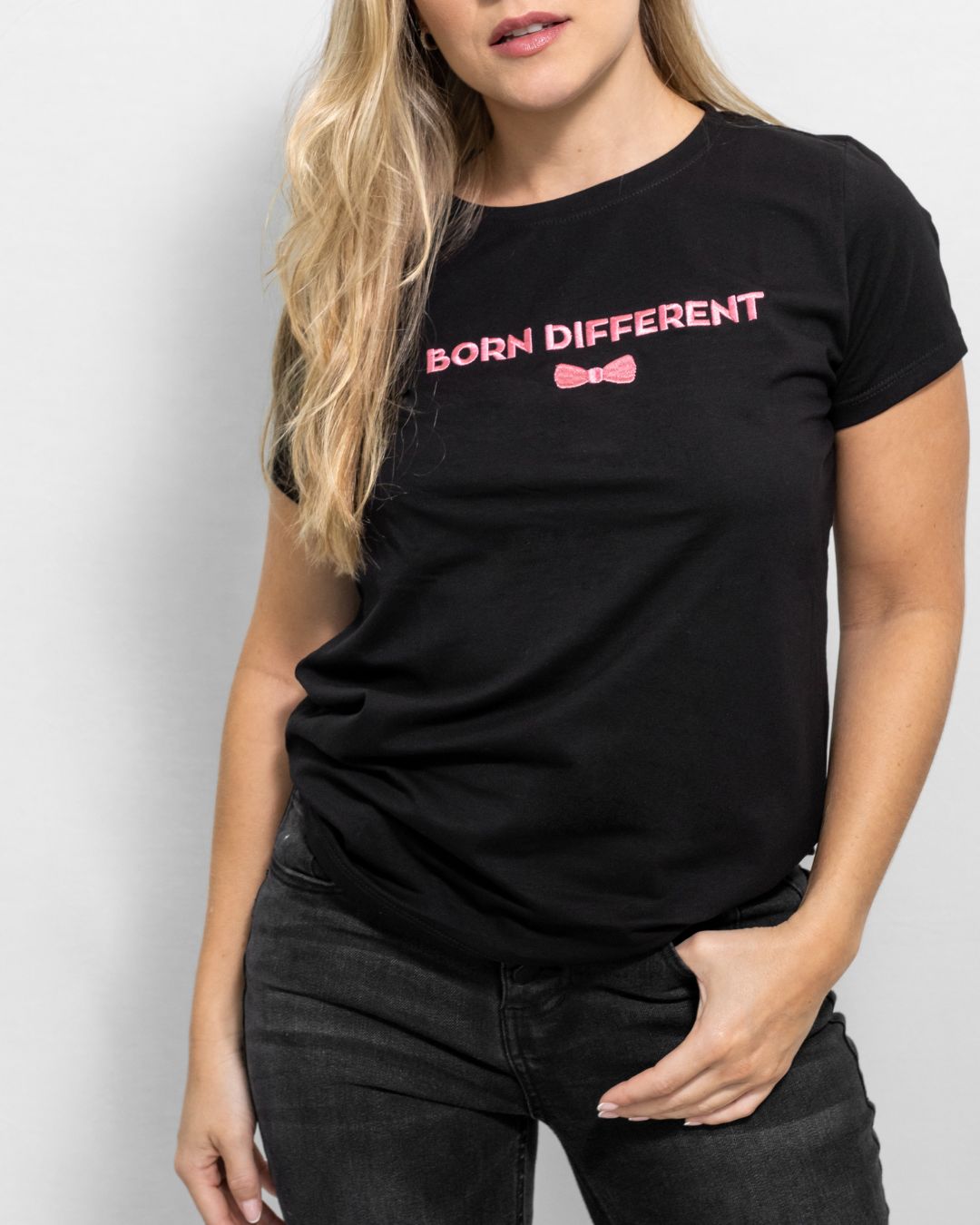 Camiseta antimanchas BORN DIFFERENT - Mujer
