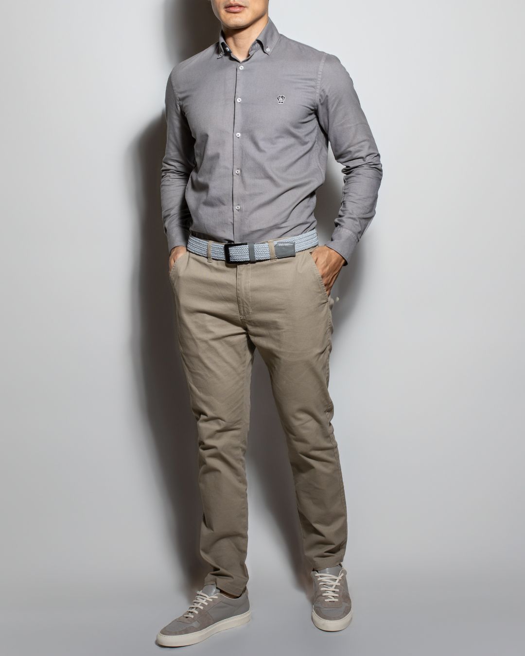 Outfit Camisa Antimanchas + Cinturón elástico + Pantalón formal 35% OFF