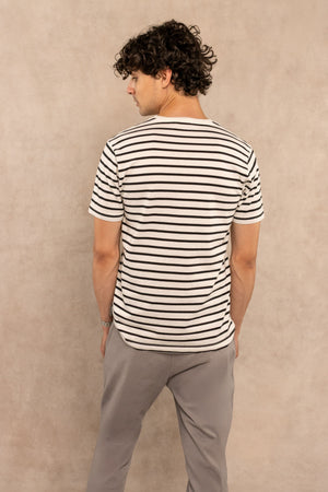Camiseta antimanchas rayas bretón para hombre DANTE, detalle del logo