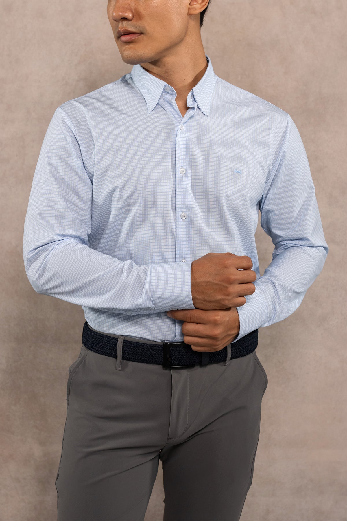 Camisa performance antiarrugas cuadros textura azul claro para hombre marca DANTE regular fit foto frente