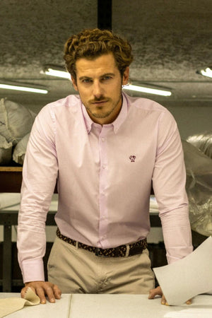 Camisa Antimanchas Popelina Light Pink Logo Burgundy - Talla Regular