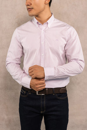 Camisa antimanchas popelina rayas lilac logo contraste para hombre marca DANTE regular fit foto frente