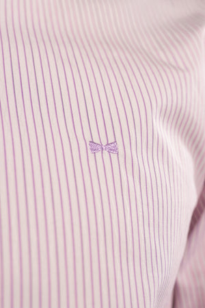 Camisa antimanchas popelina rayas lilac logo contraste para hombre marca DANTE regular fit foto detalle tela