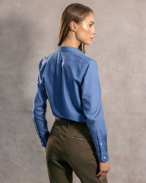 Camisa antimanchas tela algodon oxford color azul chino para mujer marca regular fit DANTE foto espalda