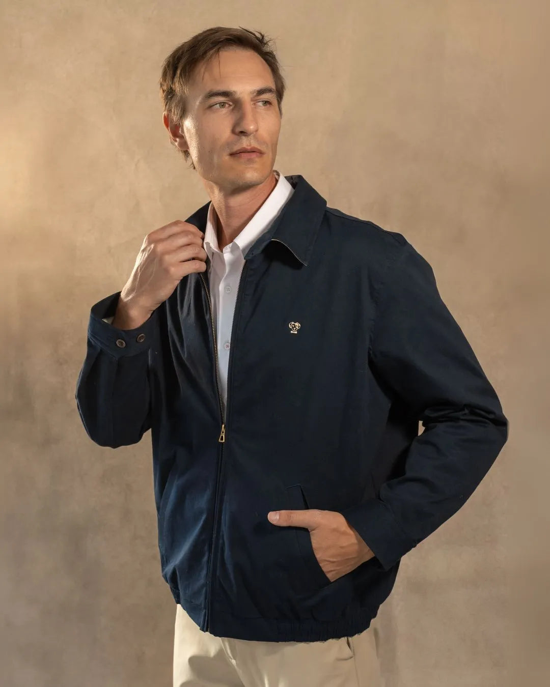 Chaqueta Antimanchas Kyoto Dark Blue para hombre marca DANTE foto modelo 2