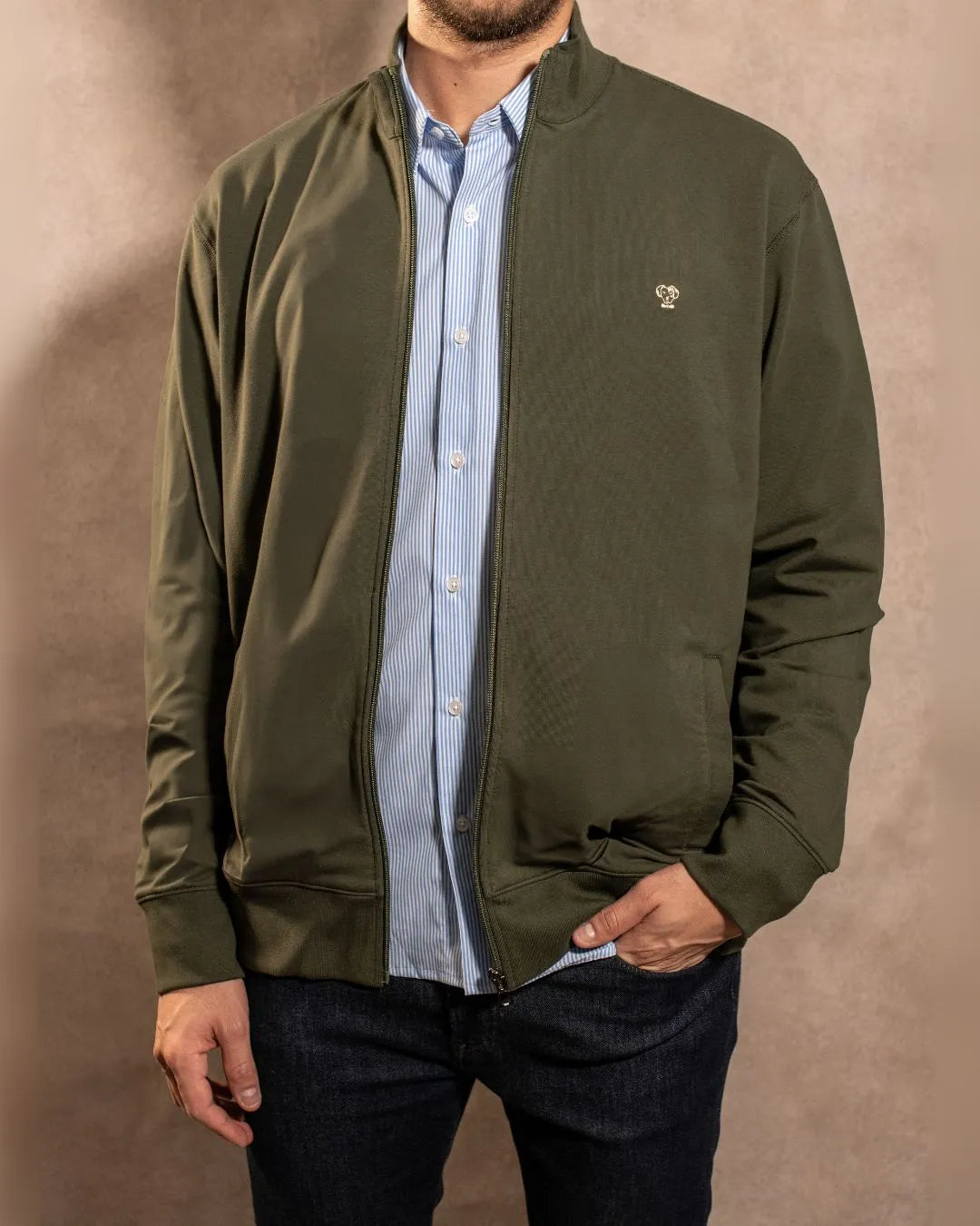 Full-Zip Antimanchas Verde Militar para hombre marca DANTE foto
