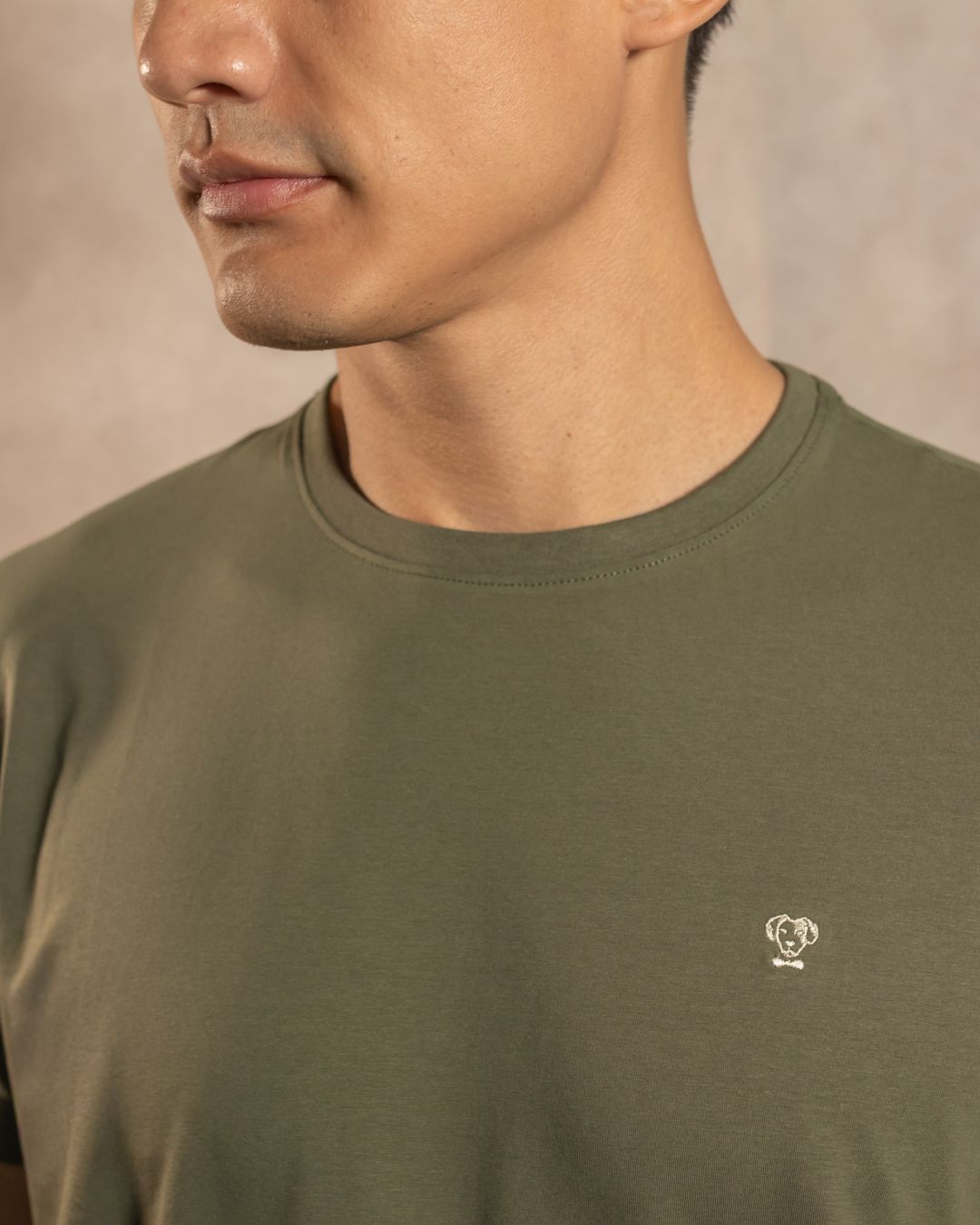 Camiseta Antimanchas Verde Militar - Talla Regular