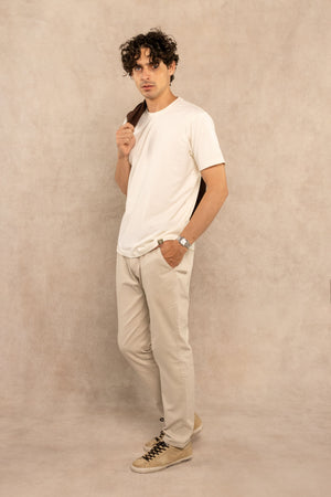 Camiseta antimanchas ivory para hombre marca DANTE regular fit foto frente